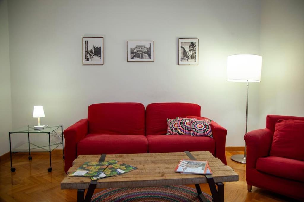 Peaceful Apartment In Piazza Venezia'S Alleys روما المظهر الخارجي الصورة