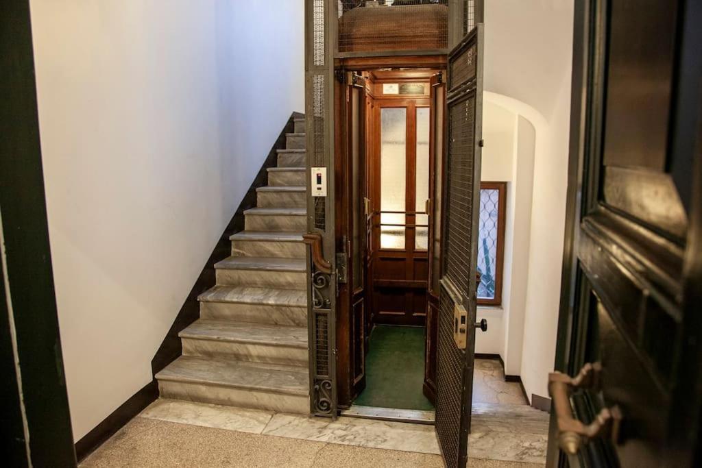 Peaceful Apartment In Piazza Venezia'S Alleys روما المظهر الخارجي الصورة