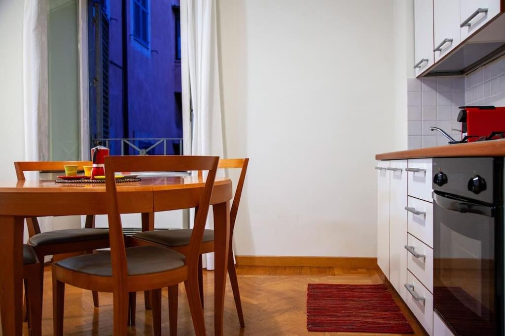Peaceful Apartment In Piazza Venezia'S Alleys روما المظهر الخارجي الصورة